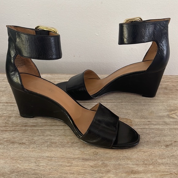 Nine West black ankle strap wedge sandals - Picture 6 of 13